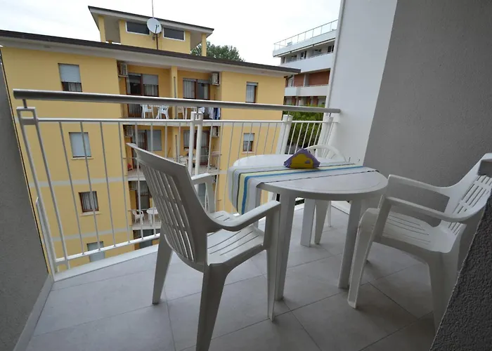 Apartment Comfy By The